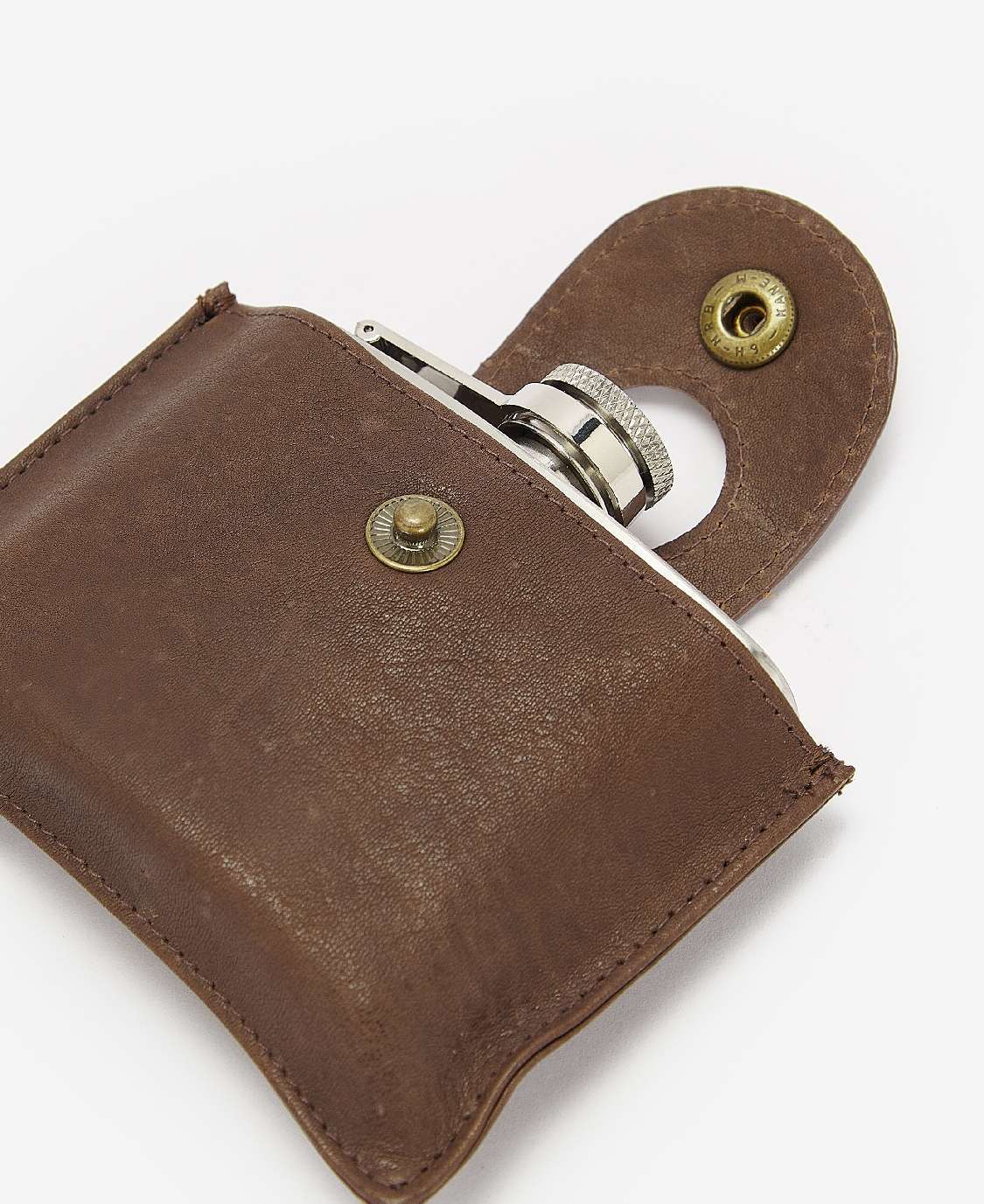 Barbour 4oz Hinged Hip Flask – Image 2