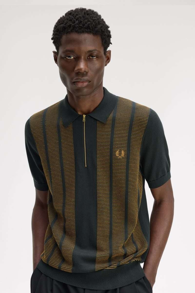 Polo tricoté Fred Perry vert nuit panneaux texturés – vue principale