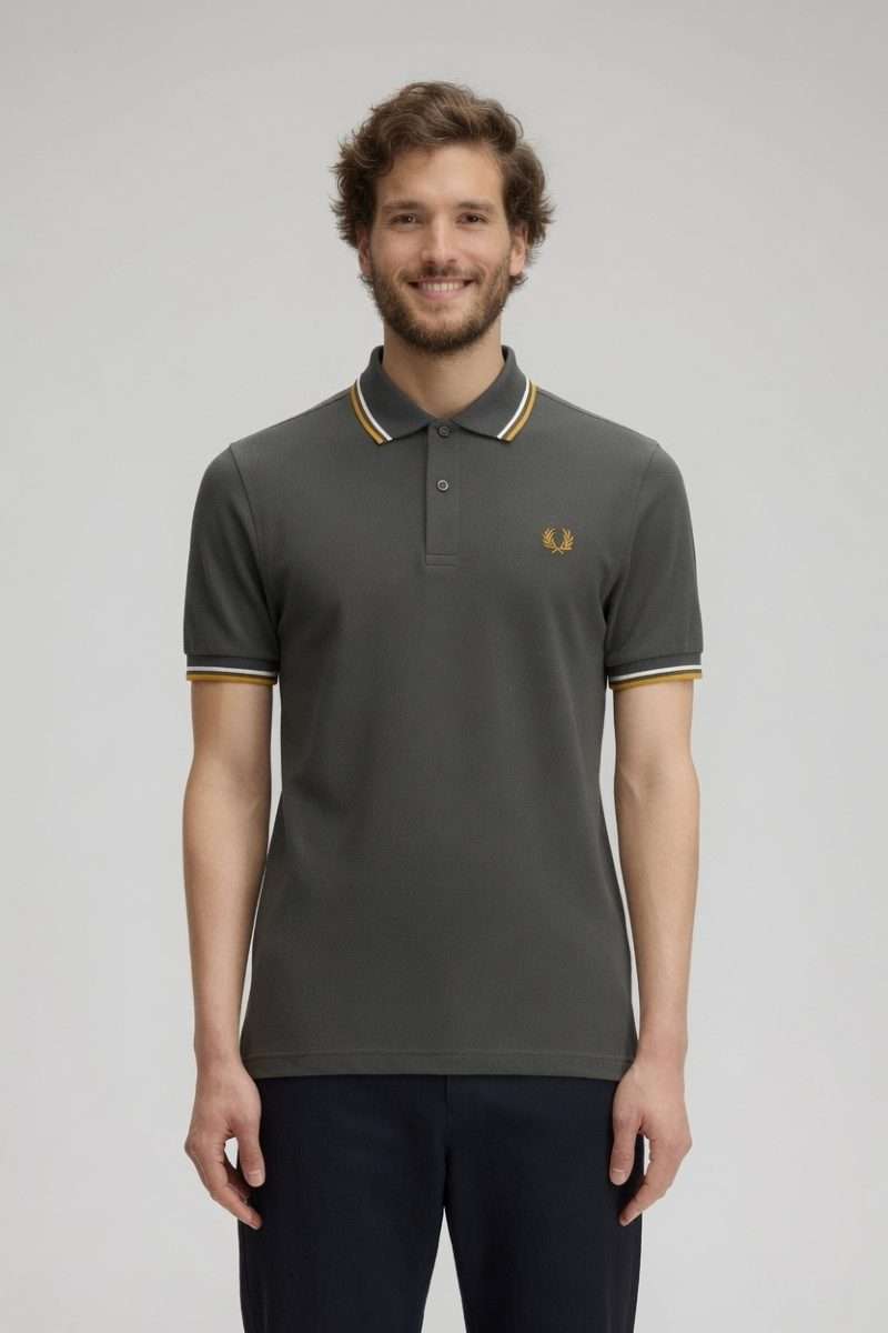 polo Fred Perry vert prairie écru doré – vue principale