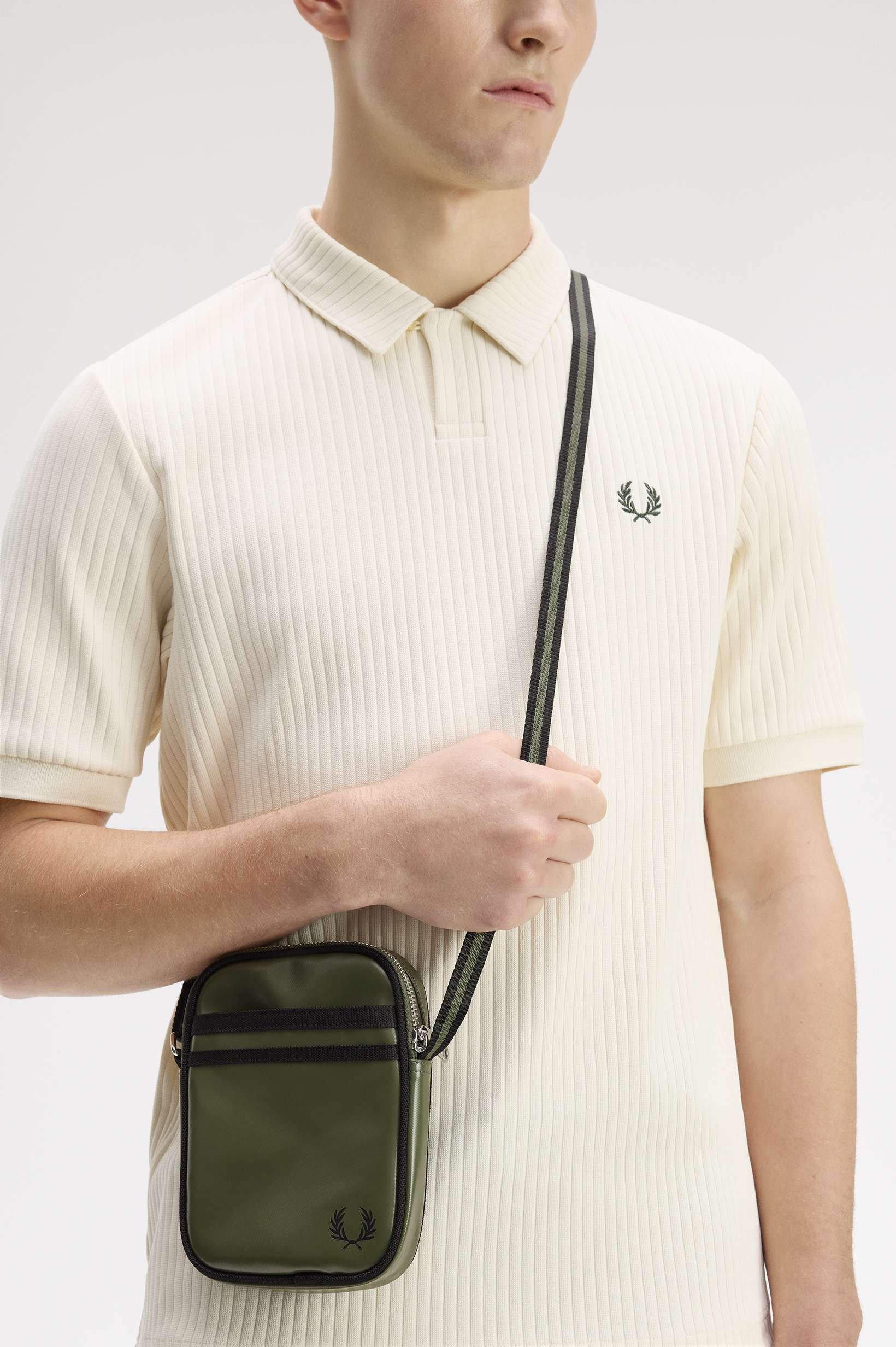 Small Side Bag Fred Perry vert noir – vue principale
